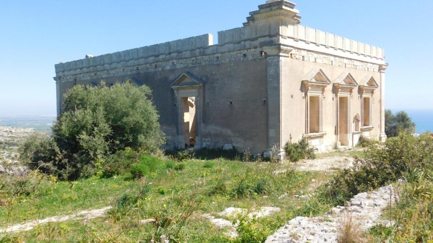 Casa Vacanze Robinson Villa Avola Exterior photo